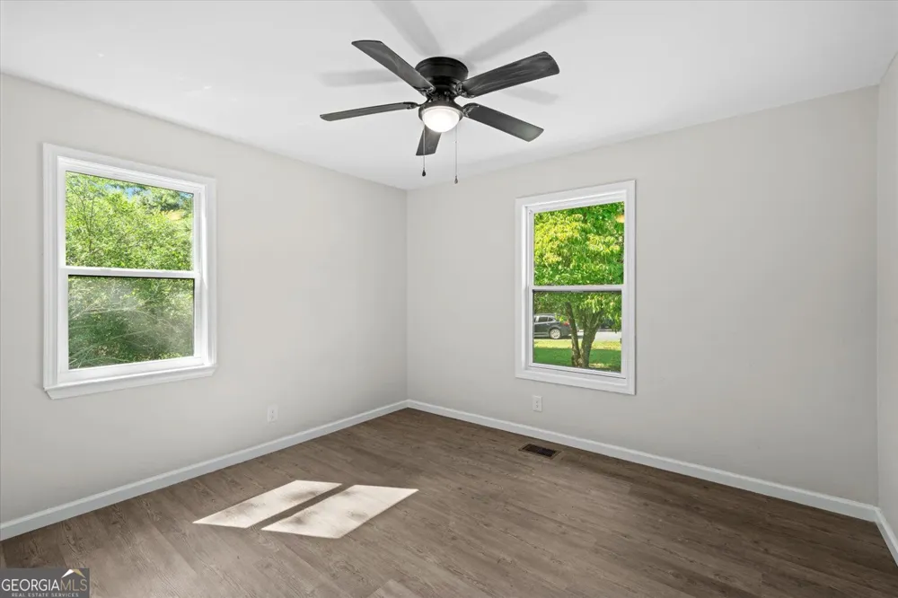 2005 Watergate LN Tunnel Hill, GA 30755