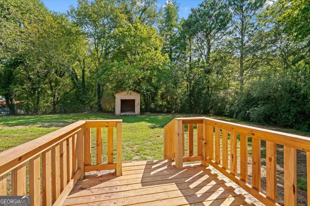 2005 Watergate LN Tunnel Hill, GA 30755