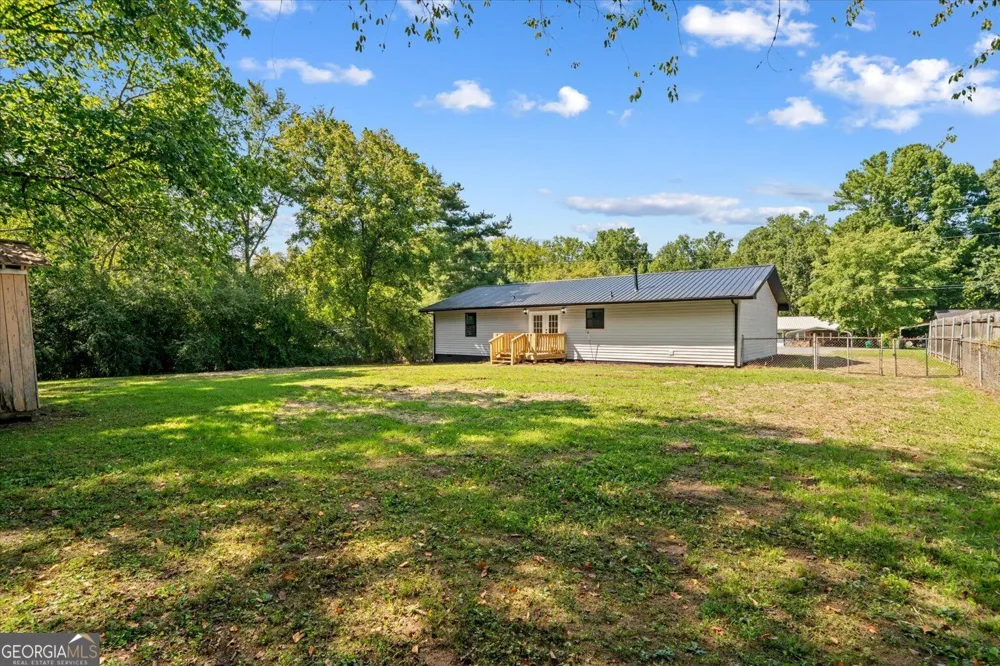 2005 Watergate LN Tunnel Hill, GA 30755