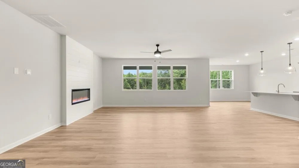 3113 Hallsley DR South Fulton, GA 30349