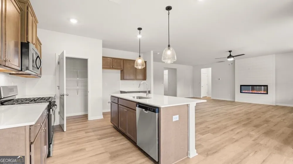 3113 Hallsley DR South Fulton, GA 30349