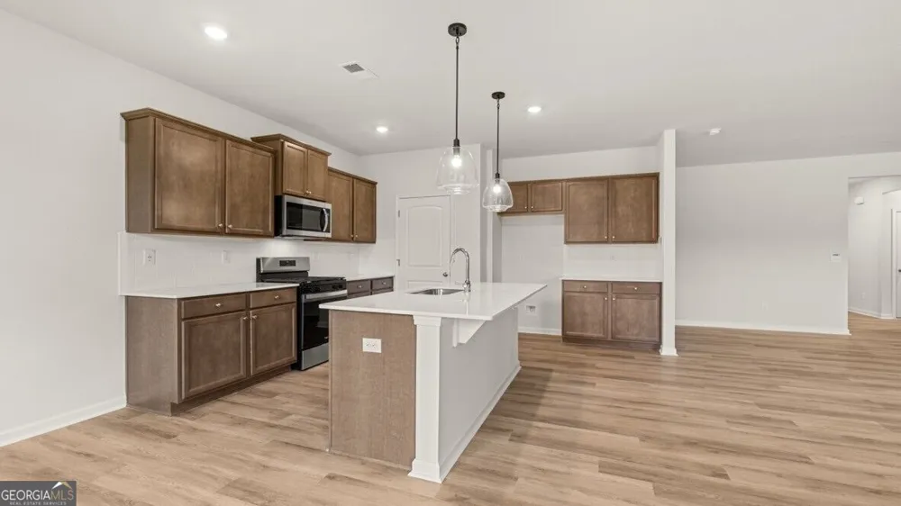 3113 Hallsley DR South Fulton, GA 30349
