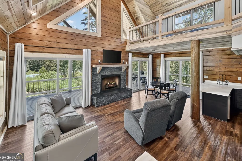 196 N Jakes Landing WAY Ellijay, GA 30540