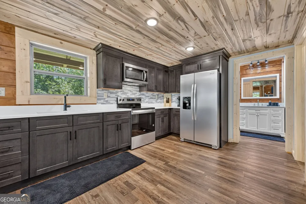 196 N Jakes Landing WAY Ellijay, GA 30540