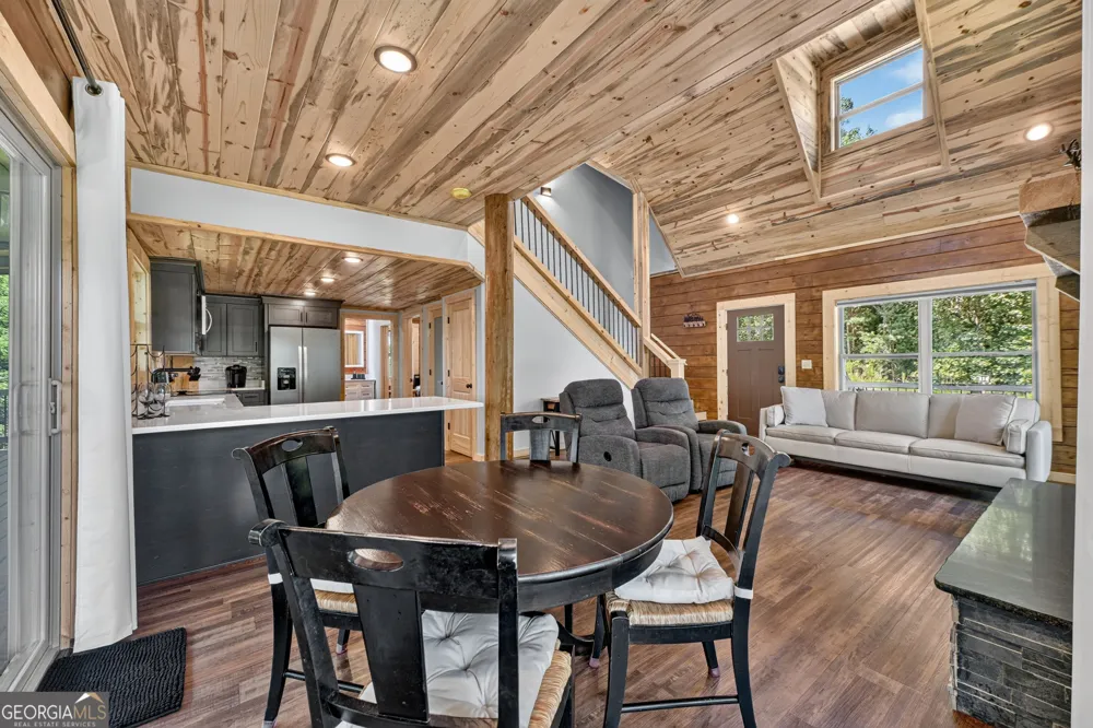 196 N Jakes Landing WAY Ellijay, GA 30540