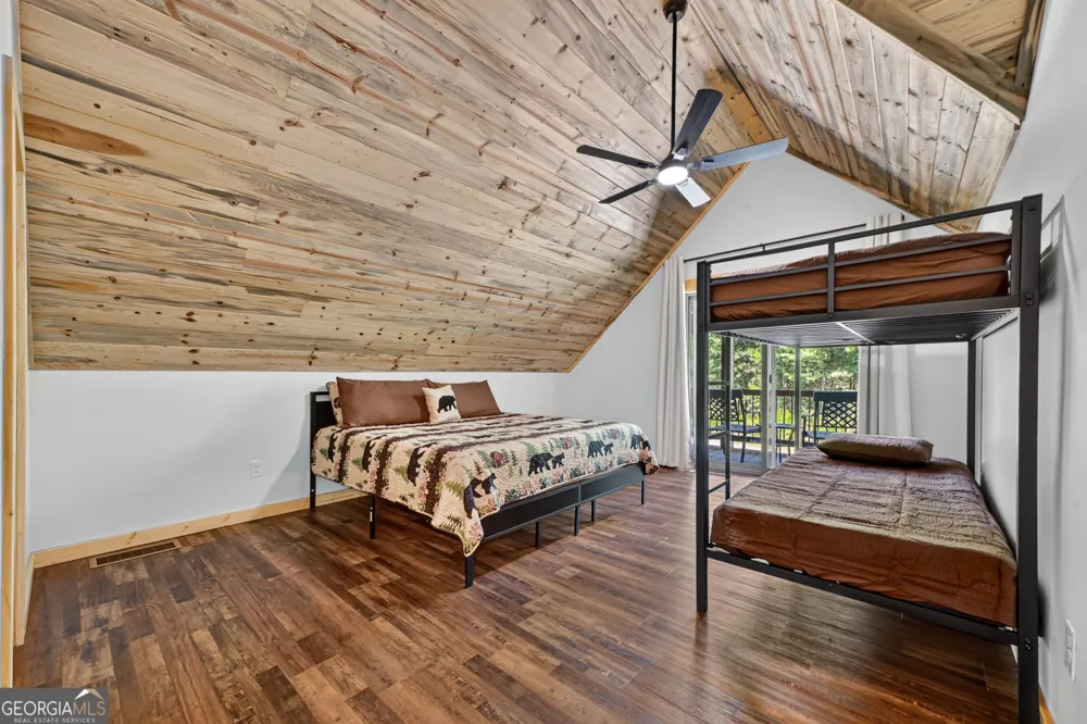 196 N Jakes Landing WAY Ellijay, GA 30540