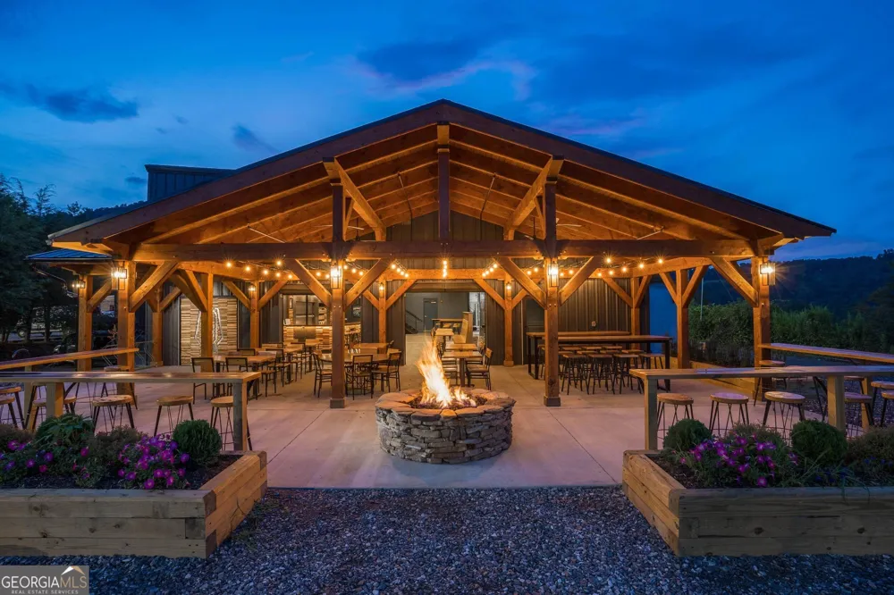 196 N Jakes Landing WAY Ellijay, GA 30540