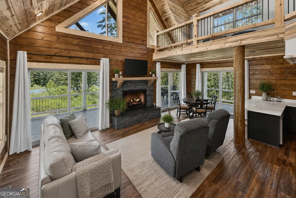 196 N Jakes Landing WAY Ellijay, GA 30540