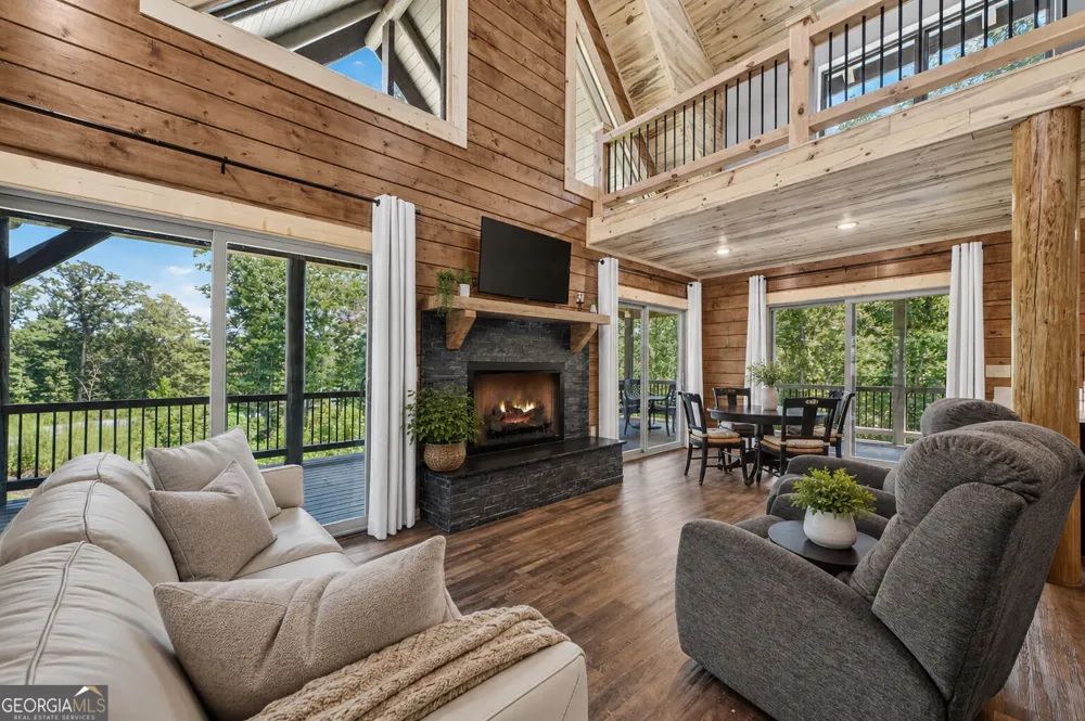 196 N Jakes Landing WAY Ellijay, GA 30540