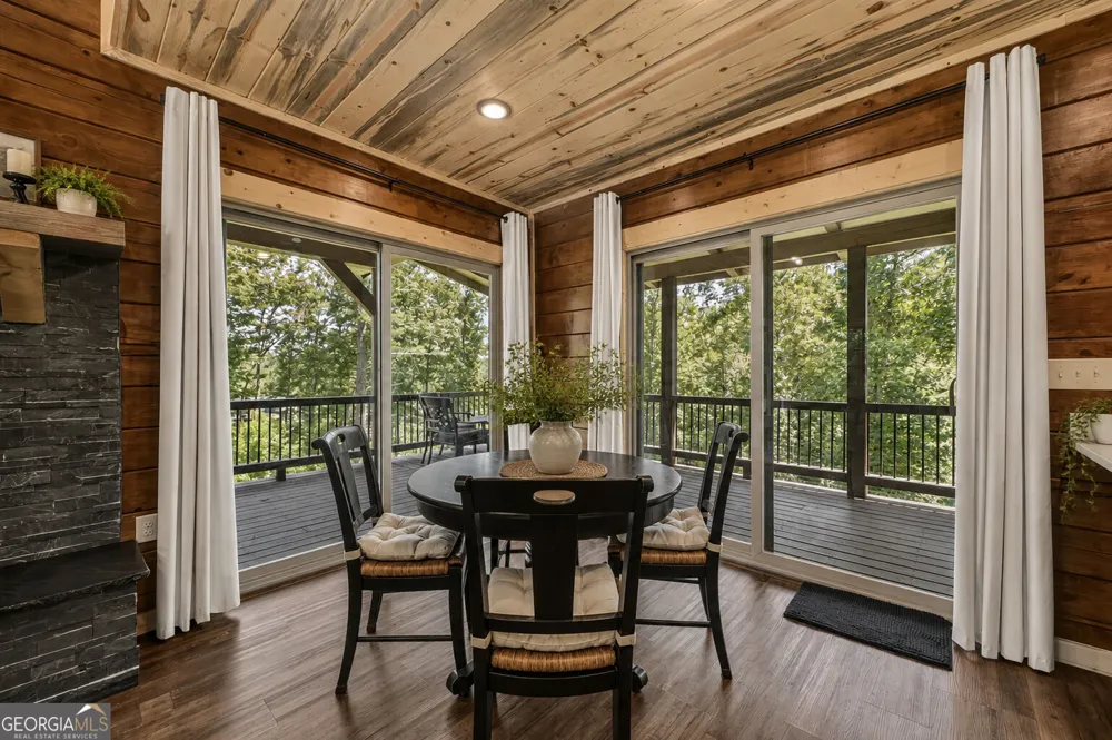 196 N Jakes Landing WAY Ellijay, GA 30540