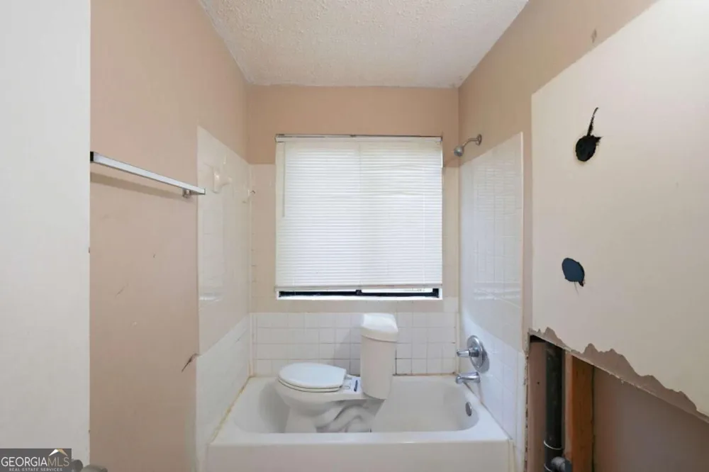 1001 Chapman LN Stone Mountain, GA 30088