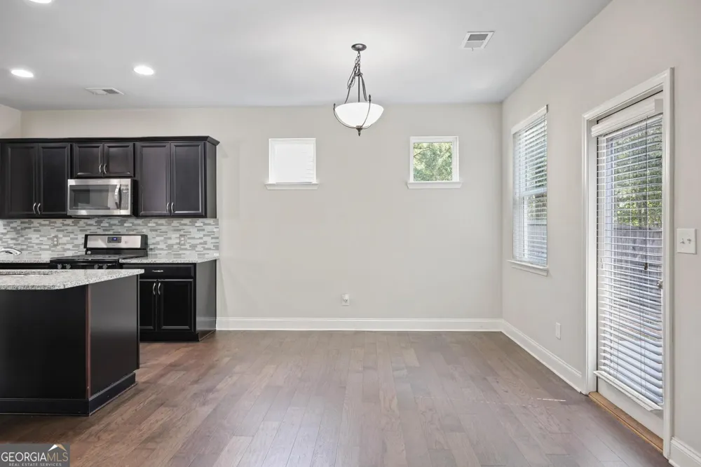 4114 Elsdon DR Austell, GA 30106