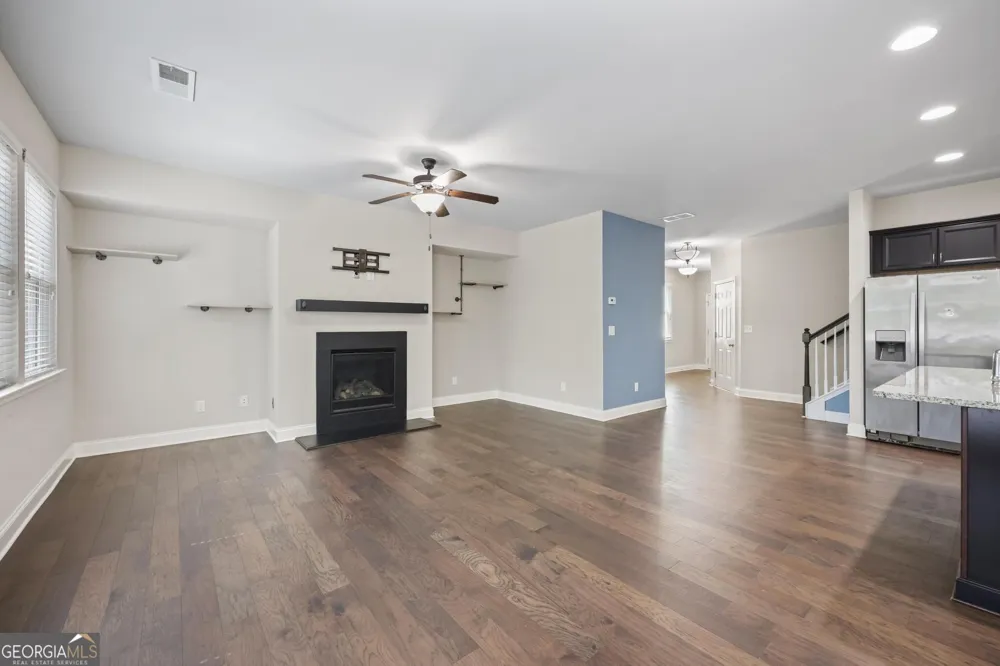 4114 Elsdon DR Austell, GA 30106