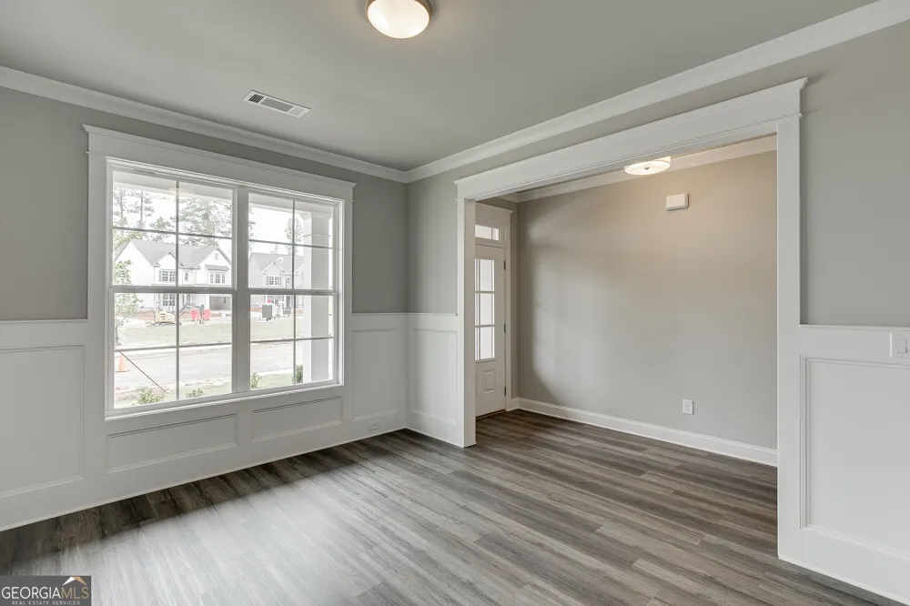 5617 Ernest WAY Flowery Branch, GA 30542