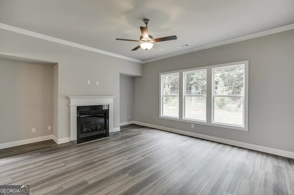 5617 Ernest WAY Flowery Branch, GA 30542