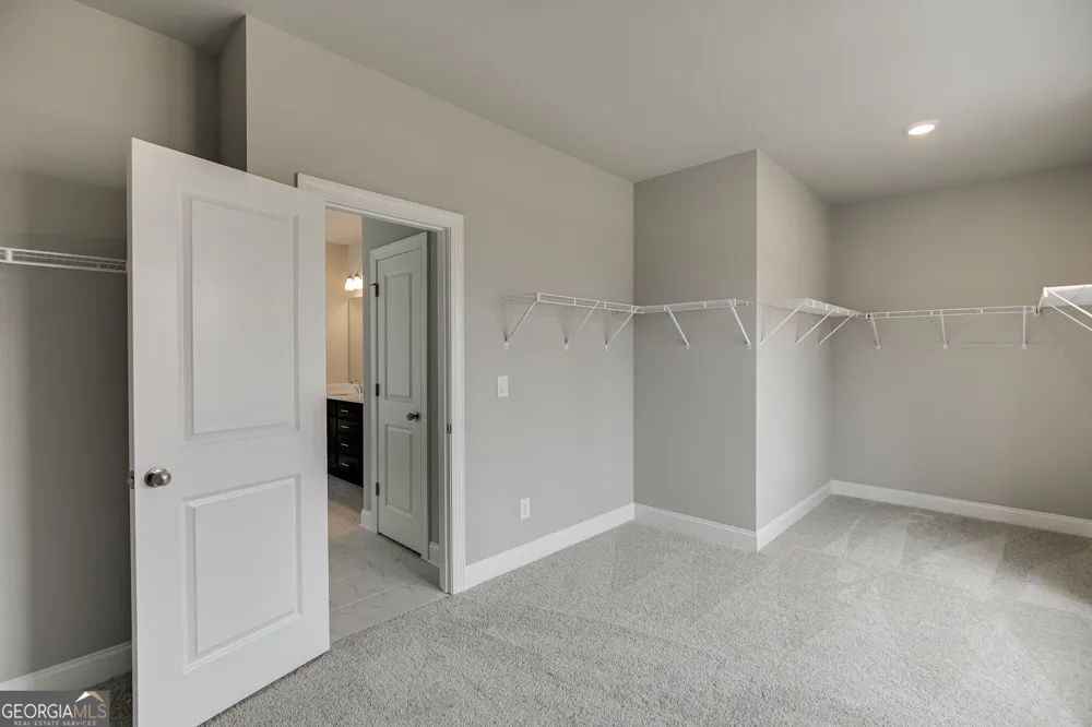 5617 Ernest WAY Flowery Branch, GA 30542