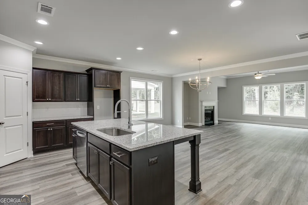 5617 Ernest WAY Flowery Branch, GA 30542