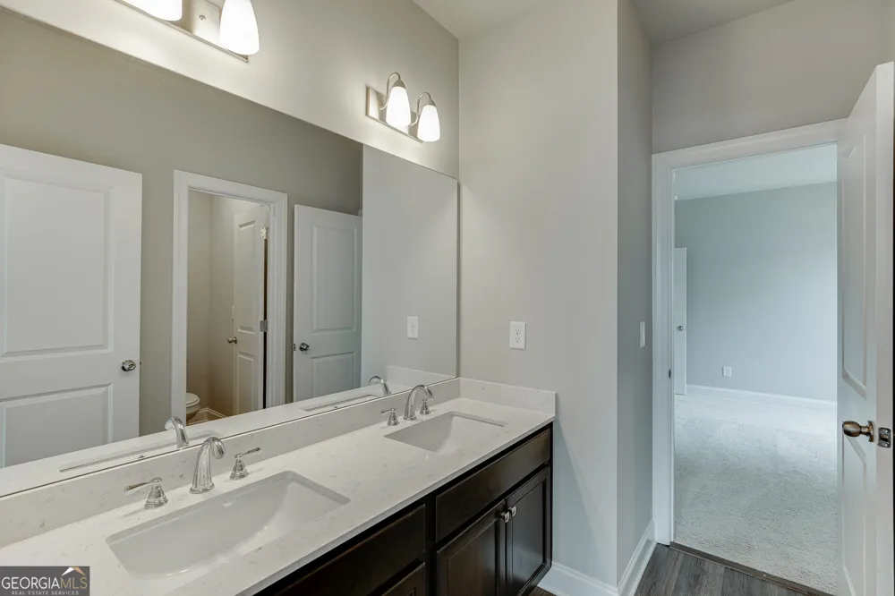 5617 Ernest WAY Flowery Branch, GA 30542