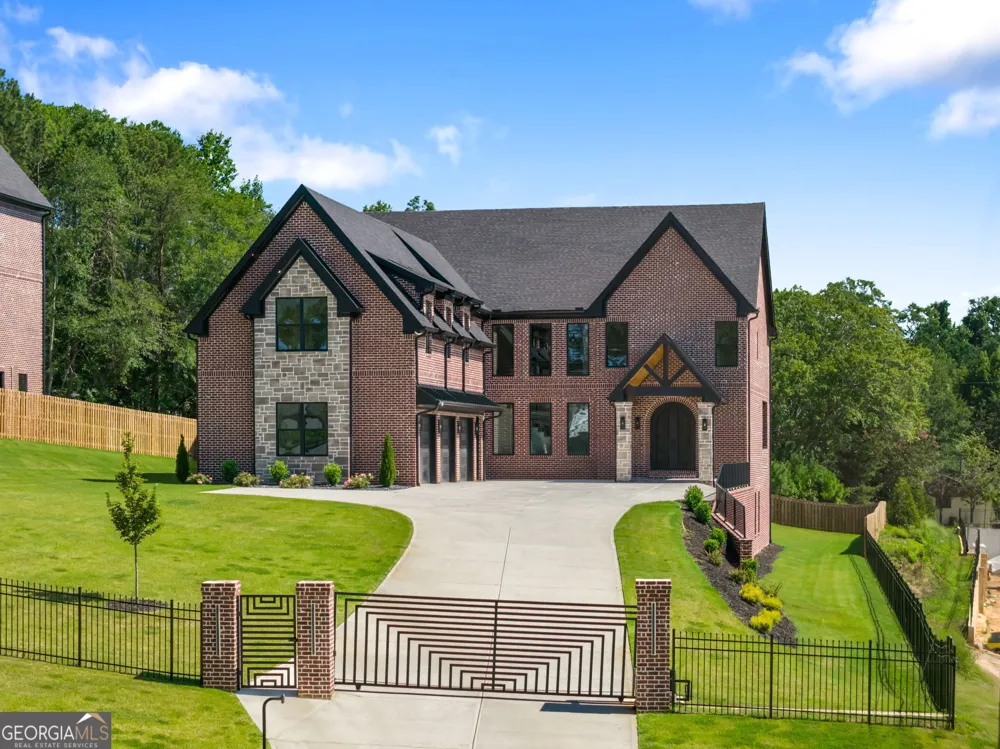 403 Thunder RD Buford, GA 30518