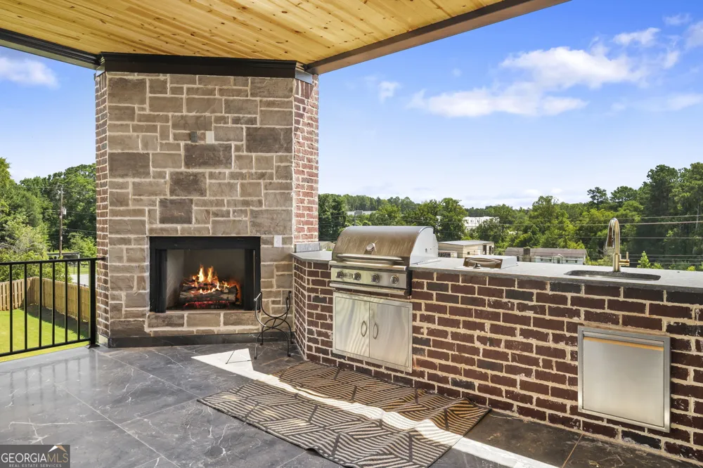 403 Thunder RD Buford, GA 30518