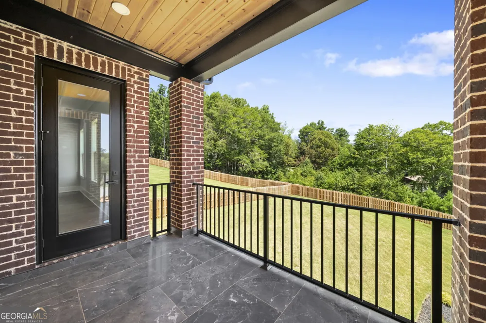403 Thunder RD Buford, GA 30518