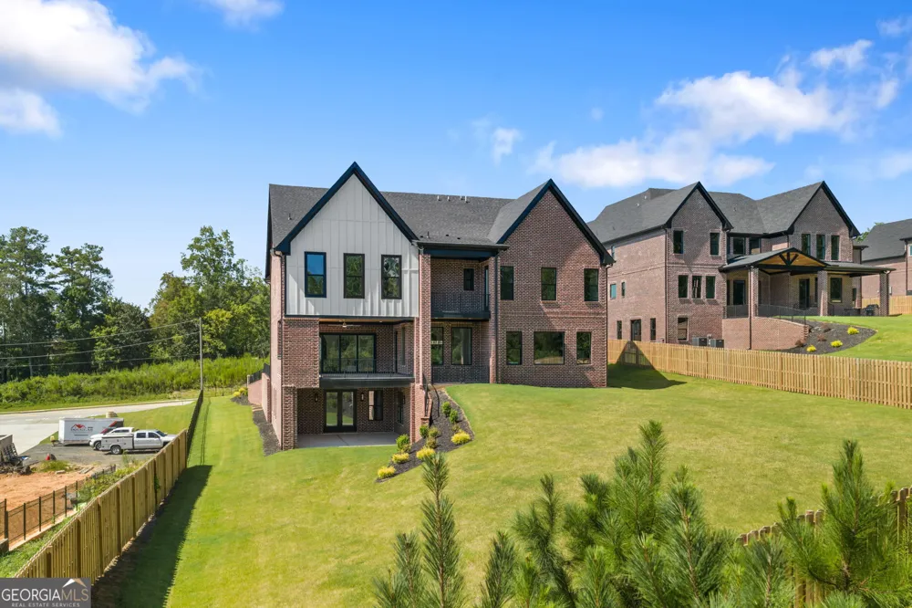 403 Thunder RD Buford, GA 30518
