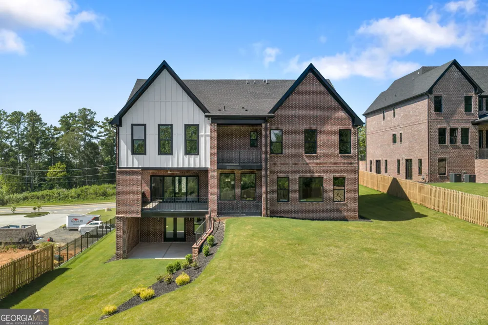 403 Thunder RD Buford, GA 30518