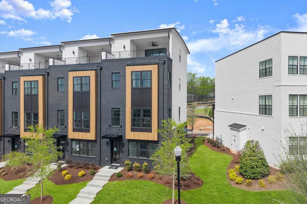 441 Mezzo LN Alpharetta, GA 30009