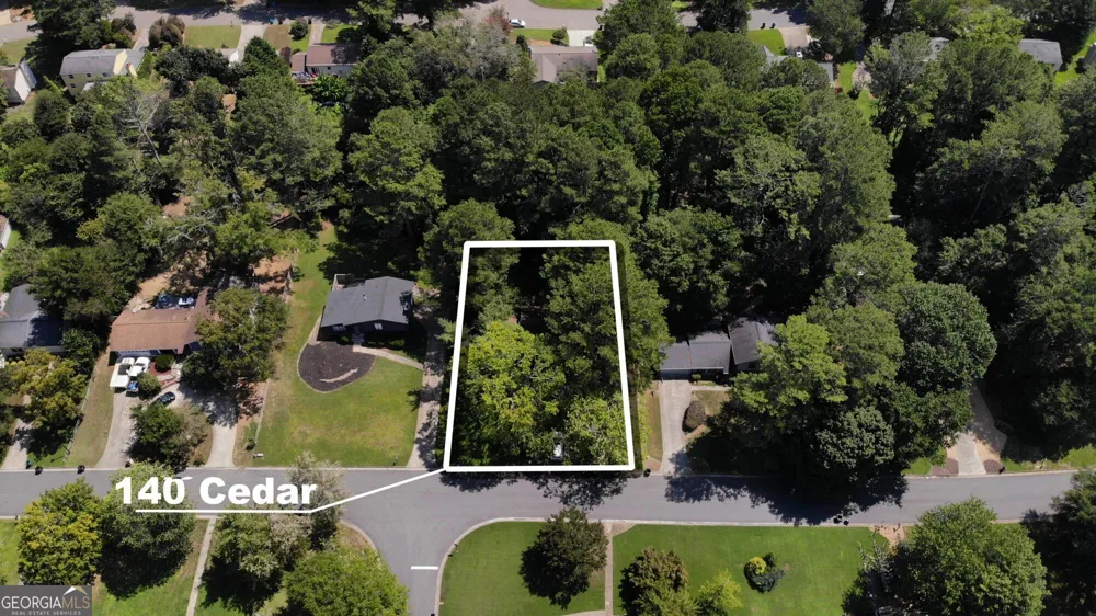 140 Cedar TRCE Roswell, GA 30075