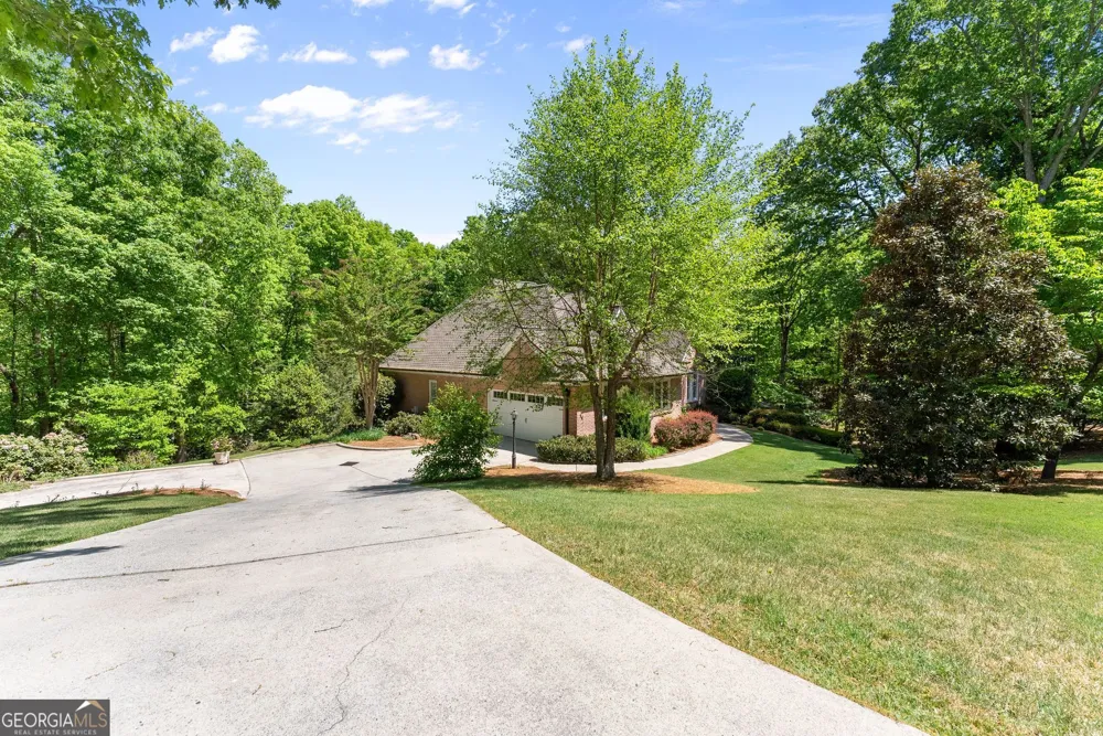 3560 Greystone RD Gainesville, GA 30506