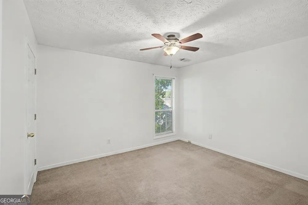 1011 Braelin CT Woodstock, GA 30189