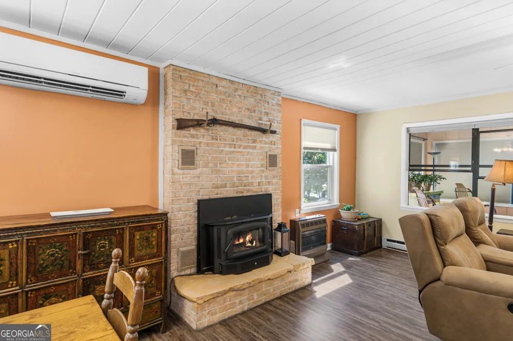 162 Hiawassee River Road RD Brasstown, NC 28902