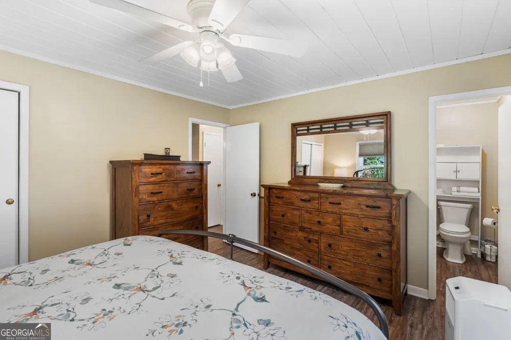 162 Hiawassee River Road RD Brasstown, NC 28902