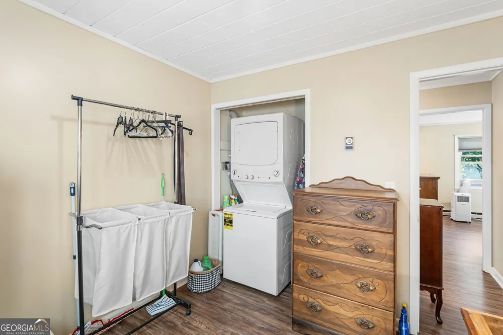 162 Hiawassee River Road RD Brasstown, NC 28902