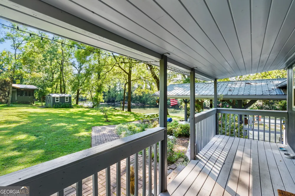 162 Hiawassee River Road RD Brasstown, NC 28902