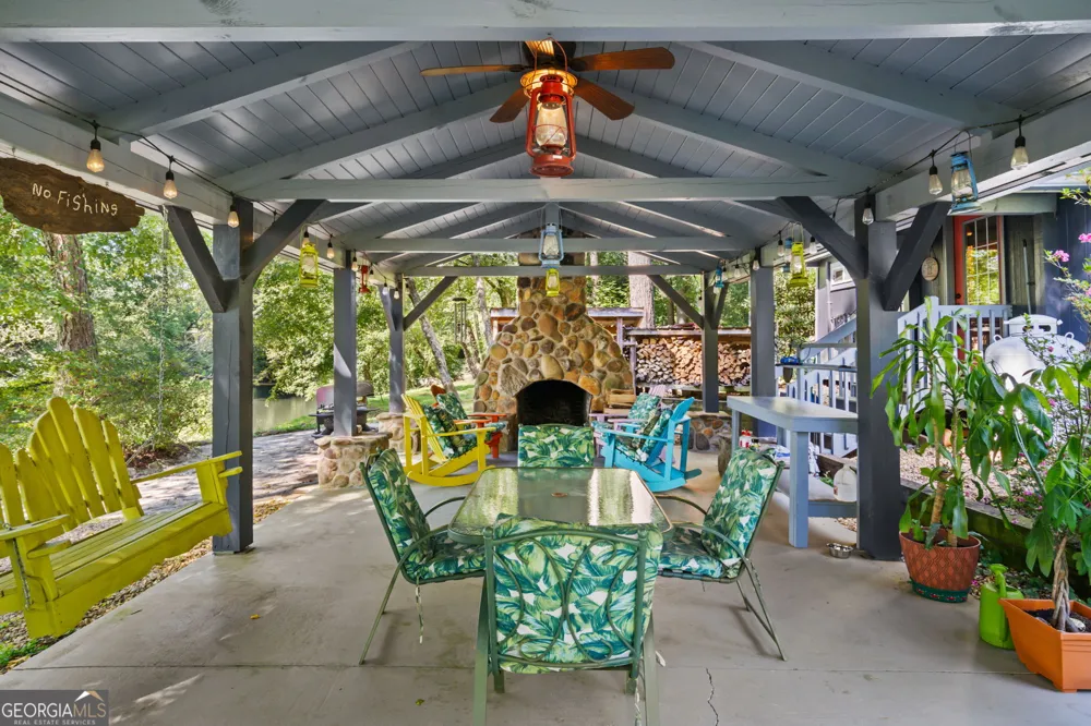 162 Hiawassee River Road RD Brasstown, NC 28902