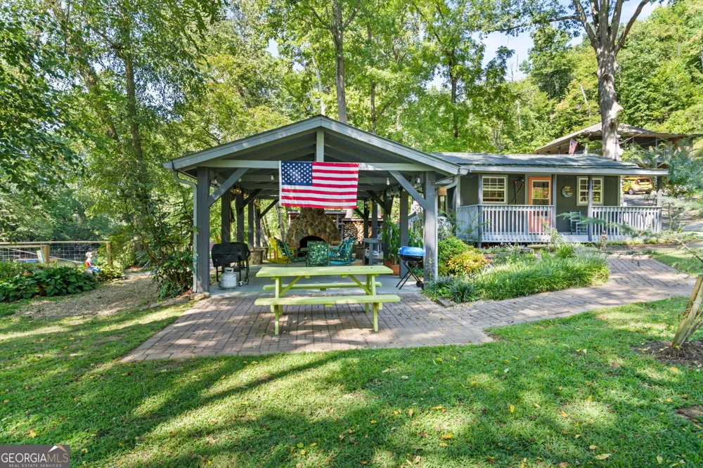 162 Hiawassee River Road RD Brasstown, NC 28902