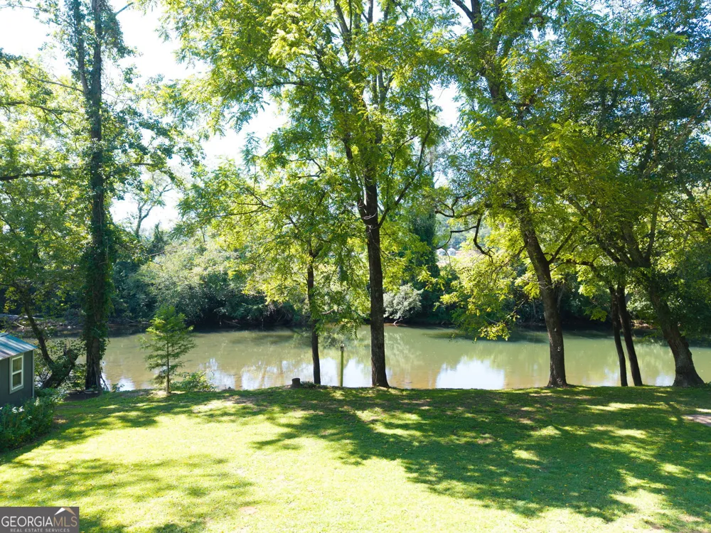 162 Hiawassee River Road RD Brasstown, NC 28902