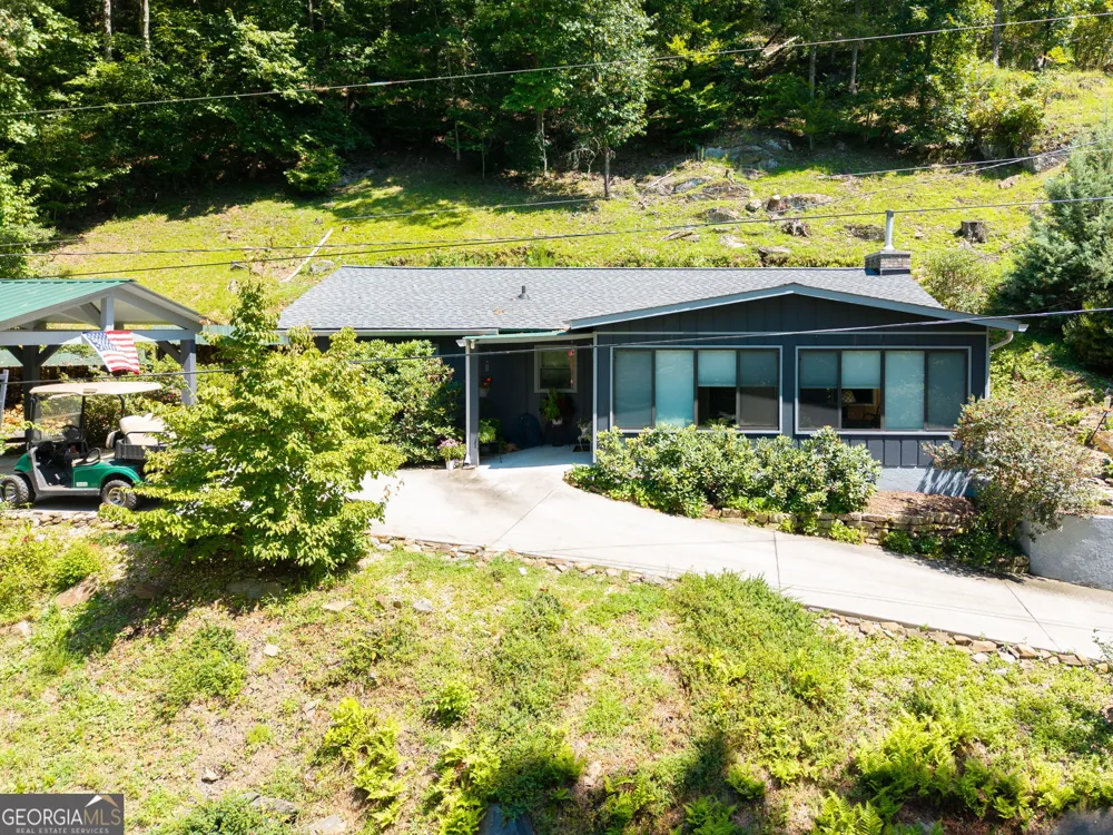 162 Hiawassee River Road RD Brasstown, NC 28902