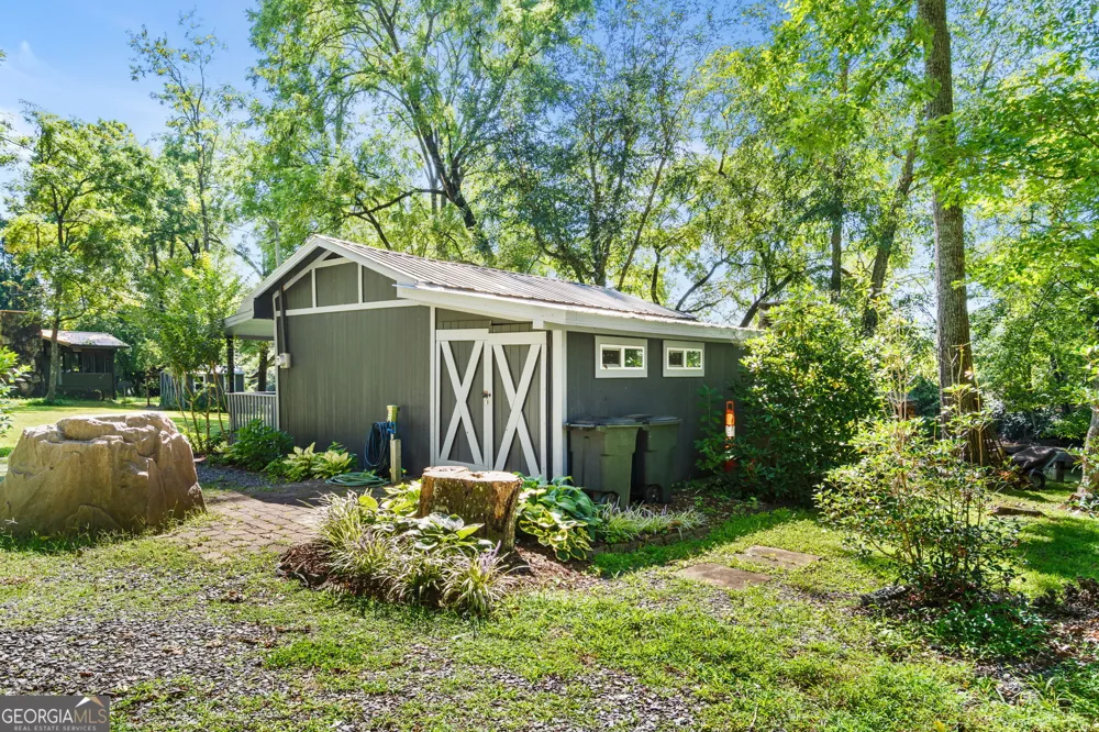 162 Hiawassee River Road RD Brasstown, NC 28902