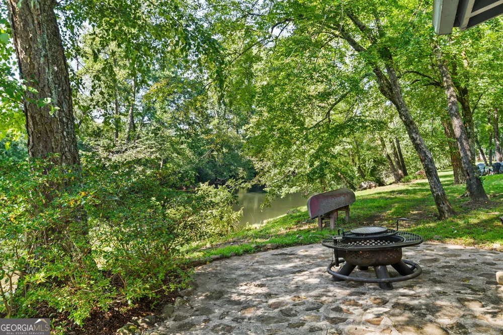162 Hiawassee River Road RD Brasstown, NC 28902
