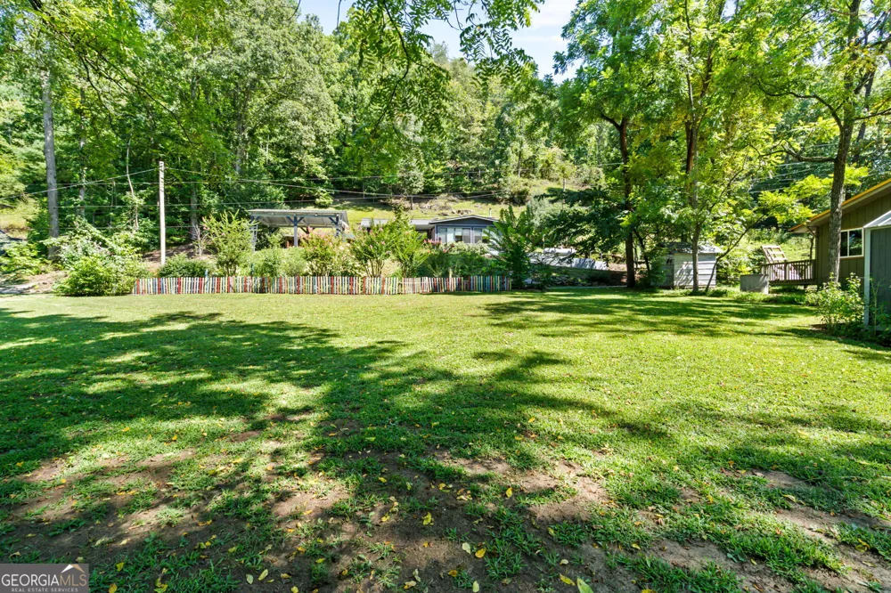 162 Hiawassee River Road RD Brasstown, NC 28902