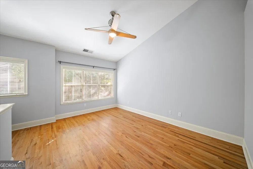 1115 Glenridge PL NE Sandy Springs, GA 30342