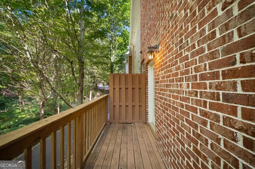 1115 Glenridge PL NE Sandy Springs, GA 30342