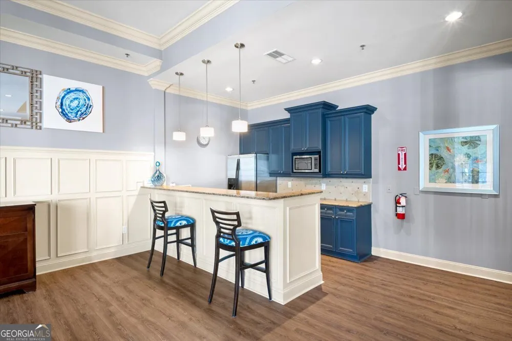1115 Glenridge PL NE Sandy Springs, GA 30342