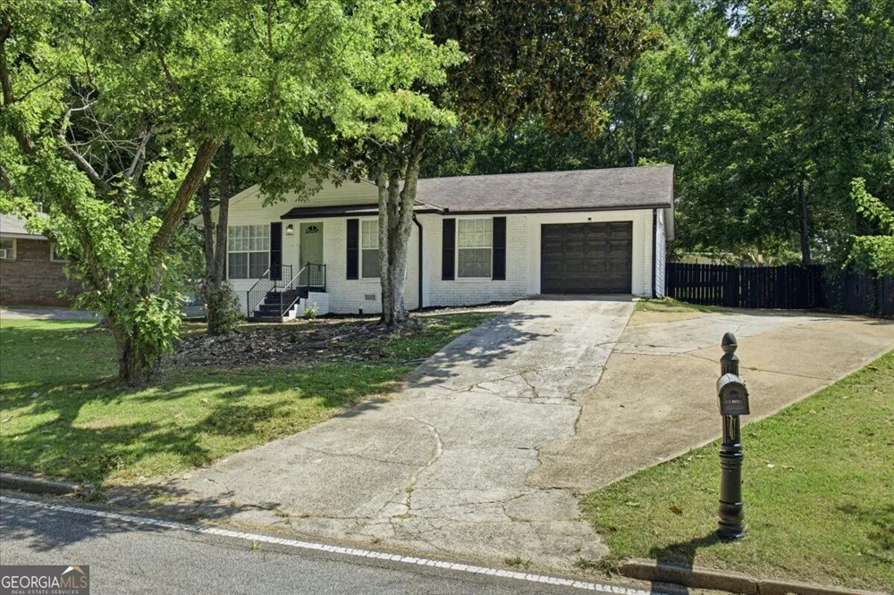 83 Sunset Lane Newnan, GA 30263