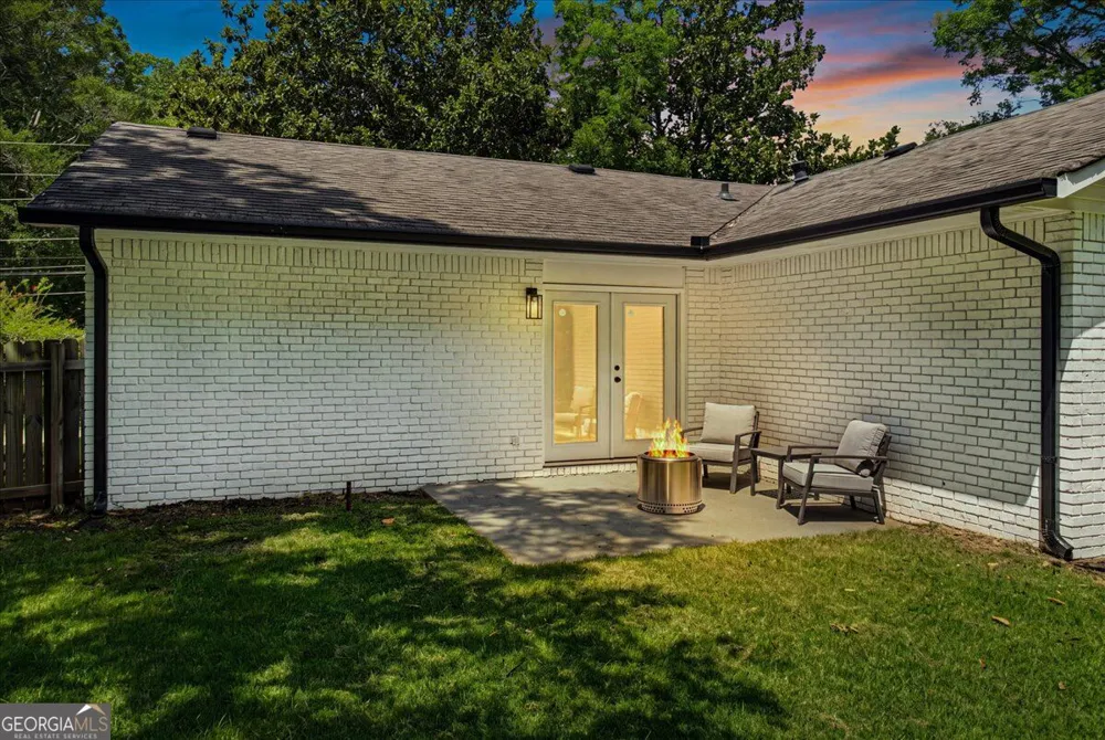 83 Sunset Lane Newnan, GA 30263