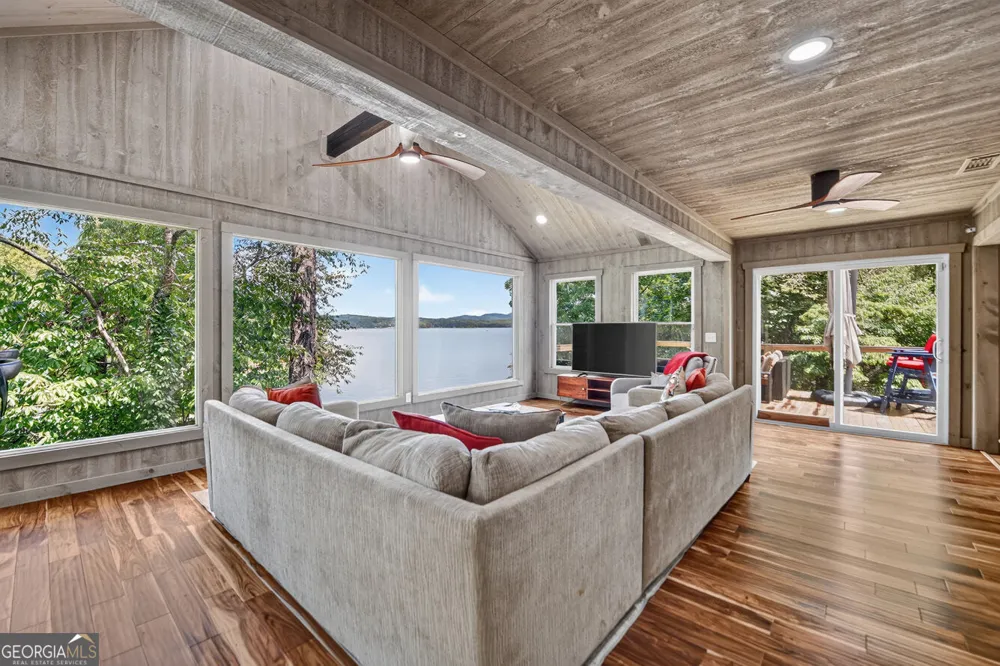 209 Marina DR Blue Ridge, GA 30513
