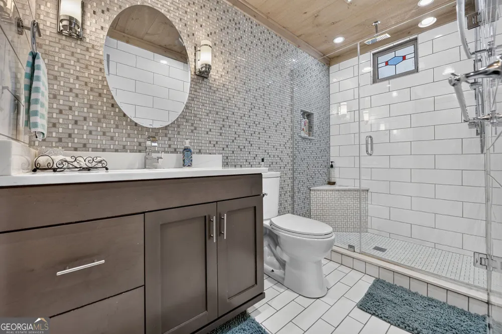 209 Marina DR Blue Ridge, GA 30513