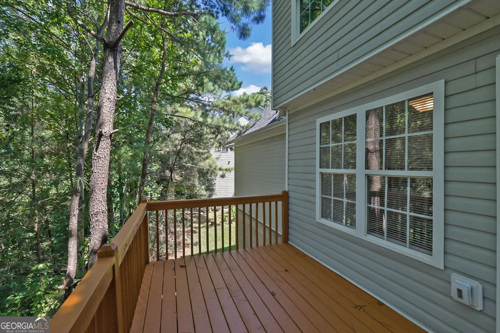 1081 Whispering Woods DR Canton, GA 30114